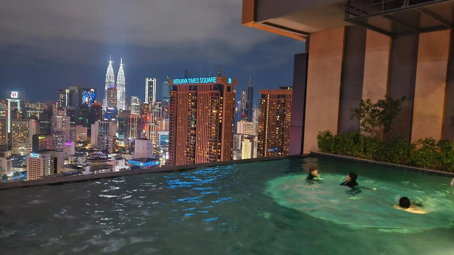 Apartment Lucentia Suites Klcc By Luxury Kuala Lumpur