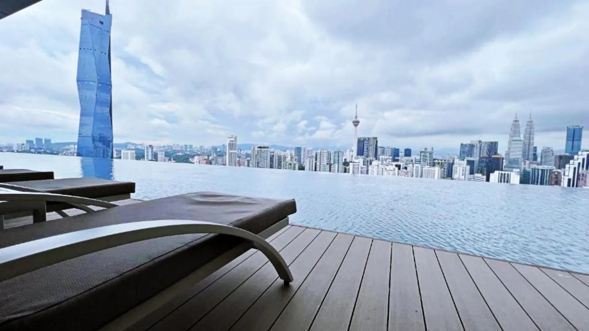 Lucentia Suites Klcc By Luxury Kuala Lumpur Malaysia